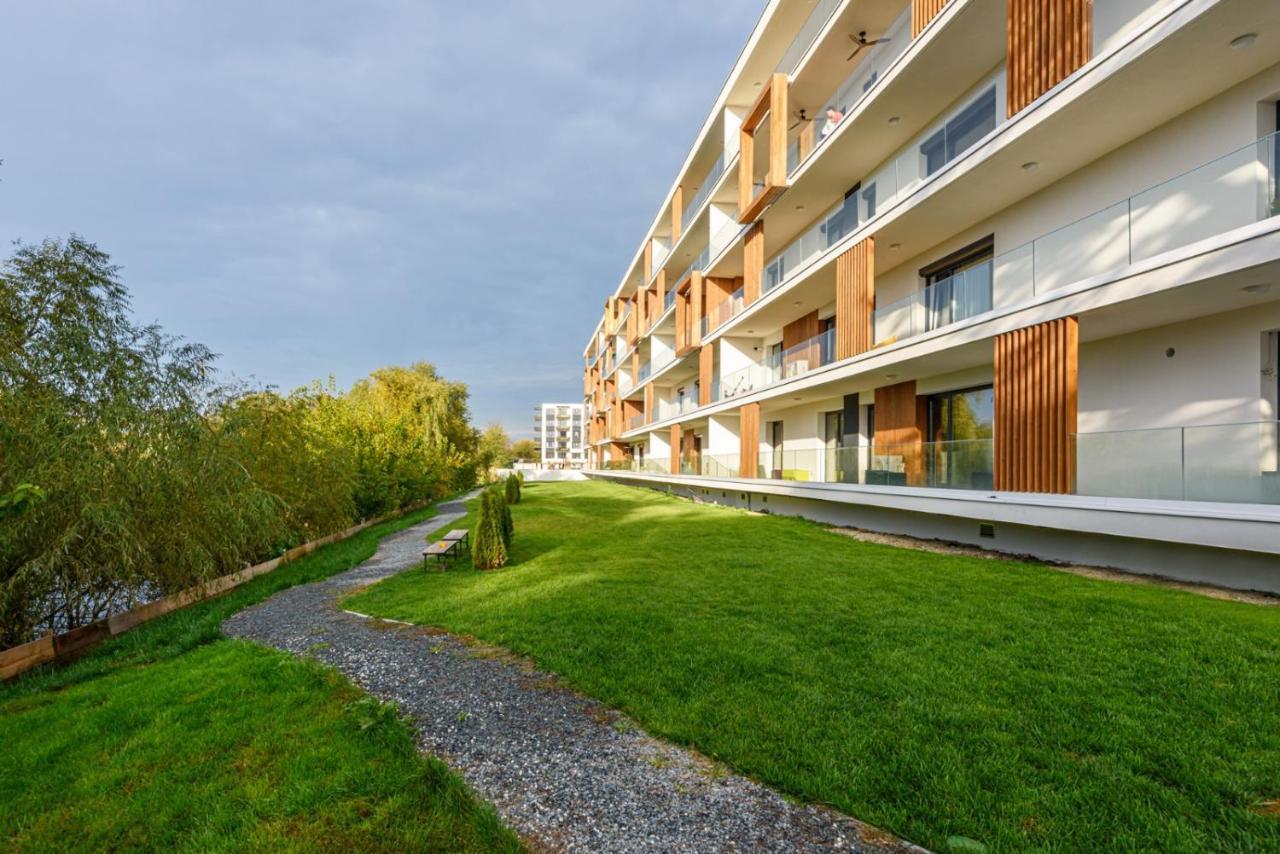 Il Lago - Turquoise - Cozy Luxurious Smart Home By The Lake Voluntari Kültér fotó
